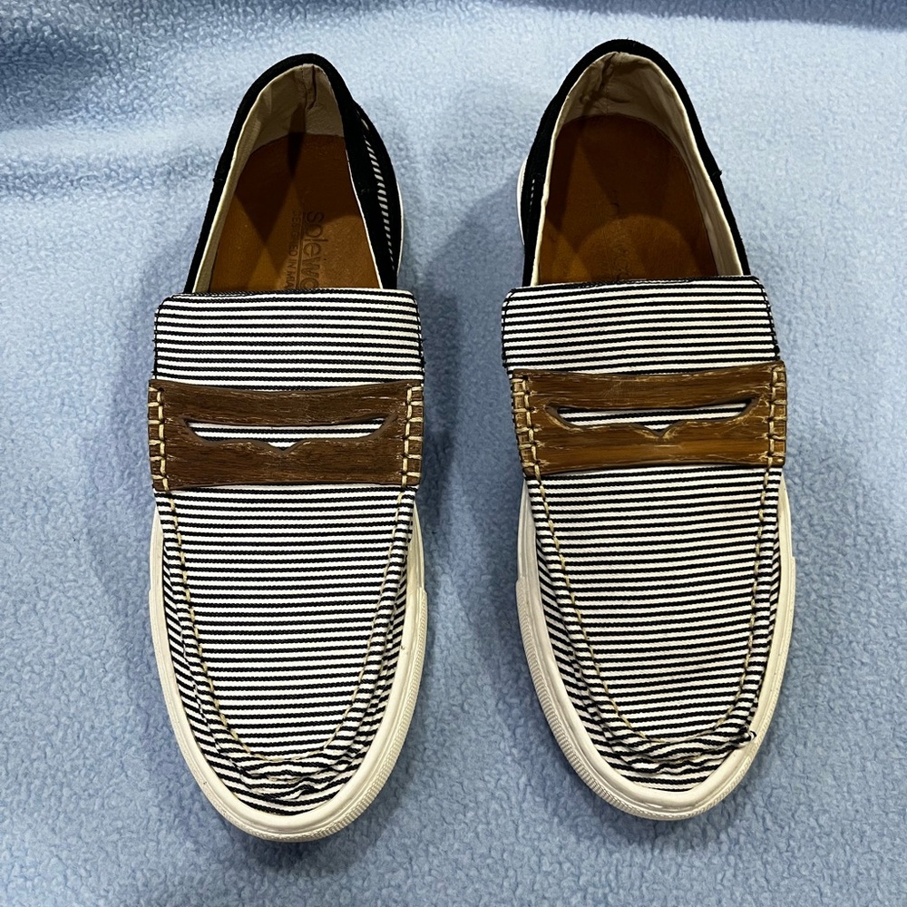 Solewood Men's Penny Loafer, Blue & White Stripes, Size 9M